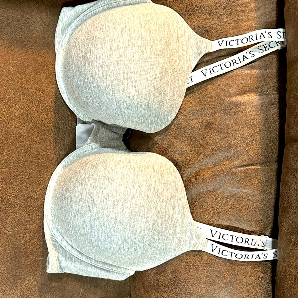 Victoria Secret Lightly Lined Full Coverage T-Shirt Bra - Gray